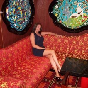 Meet your Posher, Dora